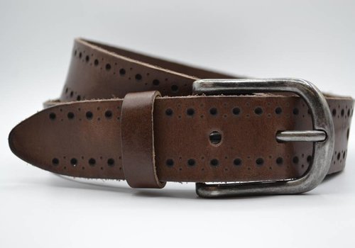 Scotts Bluf 4cm bruine diep gelaserde volnerf riem Scotts Bluf 4cm bruine diep gelaserde volnerf riem