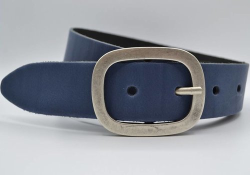 Scotts Bluf 4cm blauwe split lederen riem. Scotts Bluf 4cm blauwe split lederen riem.