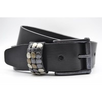 Stoere 4,5cm riem met verschillende studs en een zwarte nikkelvrije rolgesp