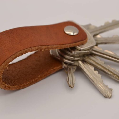 Cognac echt lederen sleutelhanger 