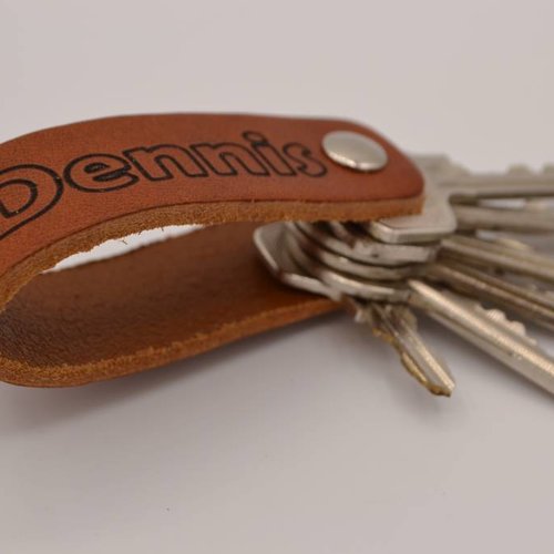 Cognac echt lederen sleutelhanger met eigen naam of logo 