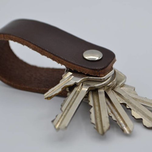 bruine echt lederen sleutelhanger 