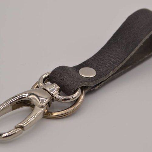 Grijze echt lederen sleutelhanger 