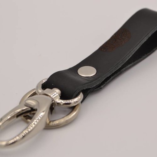 zwarte echt lederen sleutelhanger met eigen naam of logo 