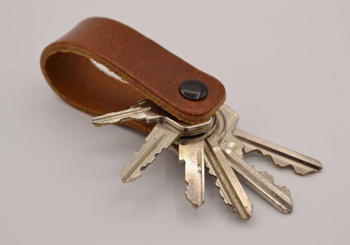 Scotts Bluf Cognac echt lederen sleutelhanger Scotts Bluf Cognac echt lederen sleutelhanger