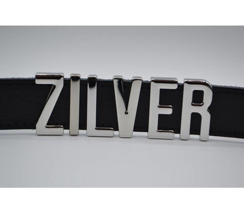 Zelf te personaliseren riem voor gouden of zilveren letters.