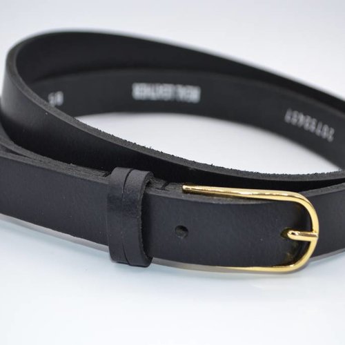 smalle zwarte damesriem met gouden gesp 