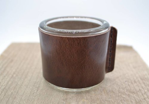 Scotts Bluf Kaarsenhouder voor theelicht. Glas en bruin leer