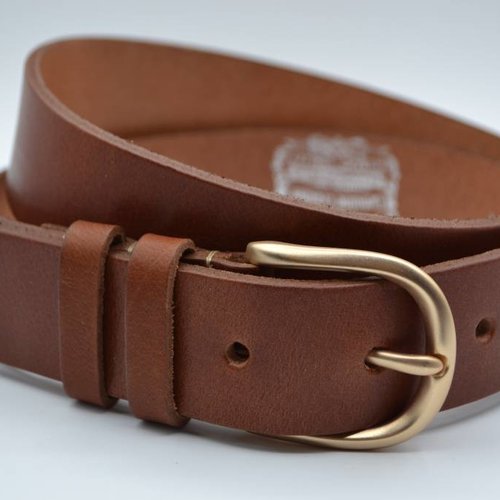 Nette cognac riem met gouden gesp 