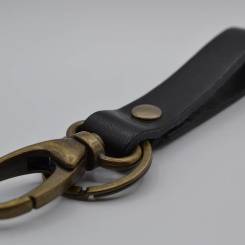 Sleutelhanger met naam van zwart echt leer 
