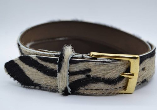 Scotts Bluf 3cm brede zebraprintriem met gouden gesp Scotts Bluf 3cm brede zebraprintriem met gouden gesp