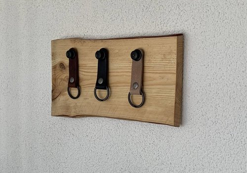 Scotts Bluf Sleutelplankjes van hout inclusief 3 sleutelhangers van echt leer Scotts Bluf Sleutelplankjes van hout inclusief 3 sleutelhangers van echt leer