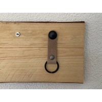Superleuk sleutelplankjes van douglas hout met 3 echt lederen sleutelhangers