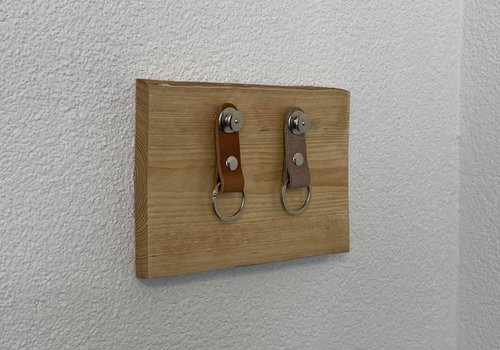 Scotts Bluf Sleutelplankjes van hout inclusief 2 moderne sleutelhangers van echt leer Scotts Bluf Sleutelplankjes van hout inclusief 2 moderne sleutelhangers van echt leer