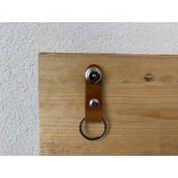 Superleuk sleutelplankjes van douglas hout met 2 echt lederen sleutelhangers