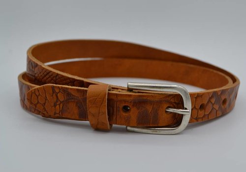 Scotts Bluf cognac 2cm brede krokodillen print damesriem Scotts Bluf cognac 2cm brede krokodillen print damesriem