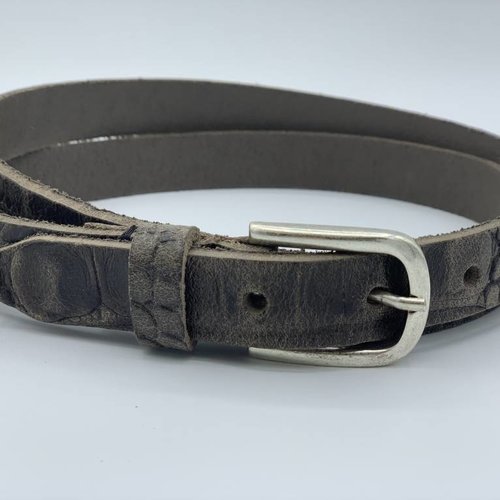 grijze 2cm brede krokodillen print damesriem 