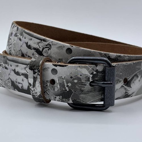 Stoere kinderriem met leuke zwart witte print 