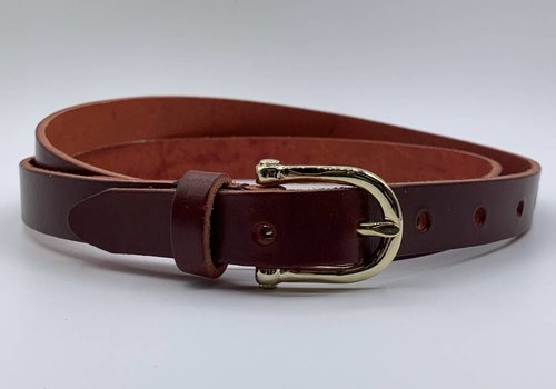 Scotts Bluf Bordeaux rode smalle damesriem met gouden gesp Scotts Bluf Bordeaux rode smalle damesriem met gouden gesp