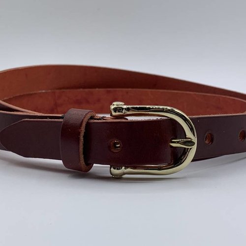 Bordeaux rode smalle damesriem met gouden gesp 