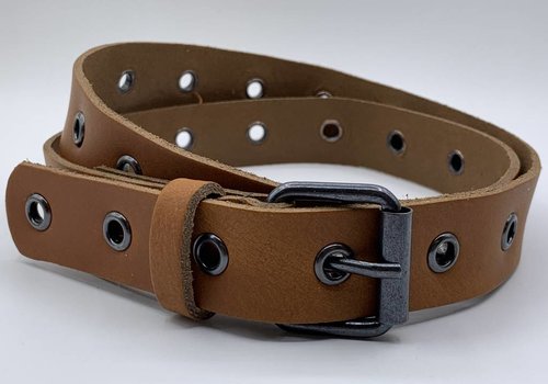 Scotts Bluf Cognac riem vol met zwarte ringen Scotts Bluf Cognac riem vol met zwarte ringen