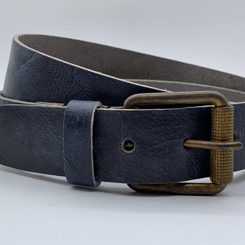 Stoere blauwe riem met gekreukt leer 