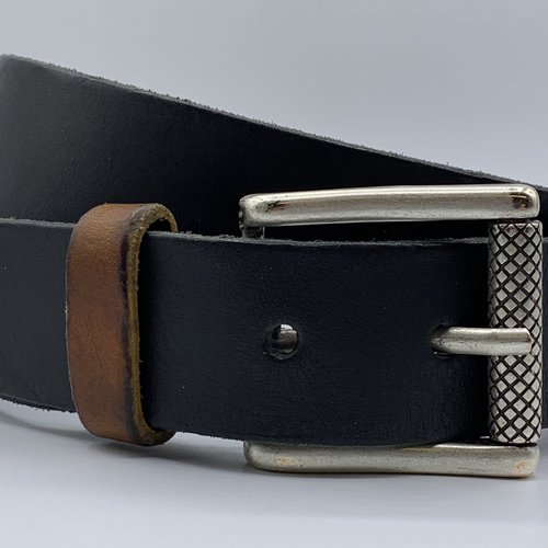 Stoere zwarte riem met gewassen vintage leer 