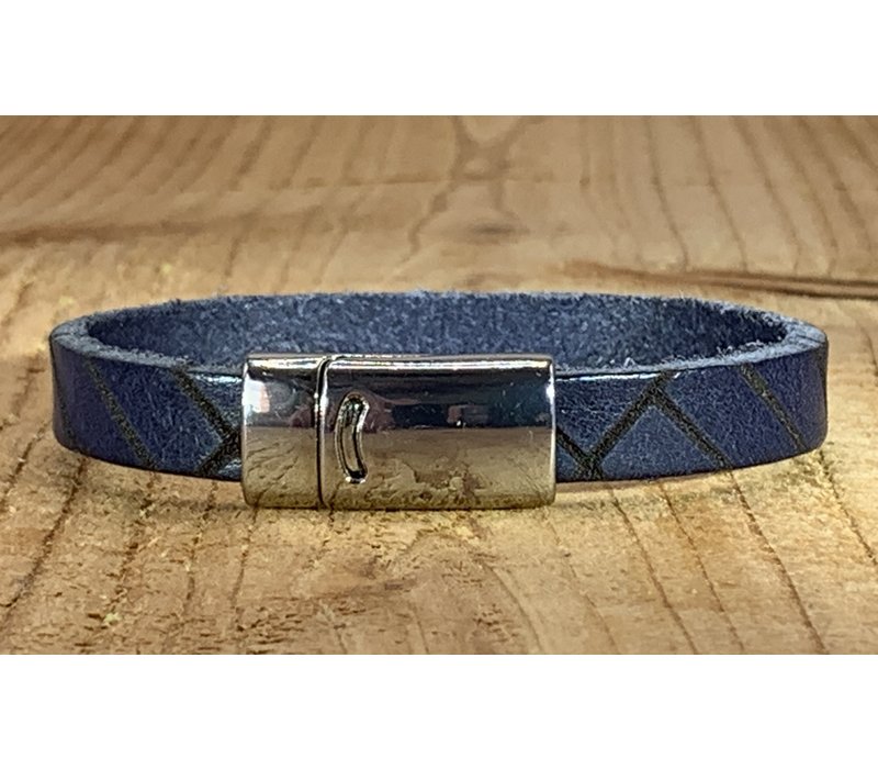 Blauwe armband vintage gewassen en gelaserd met leuke print.