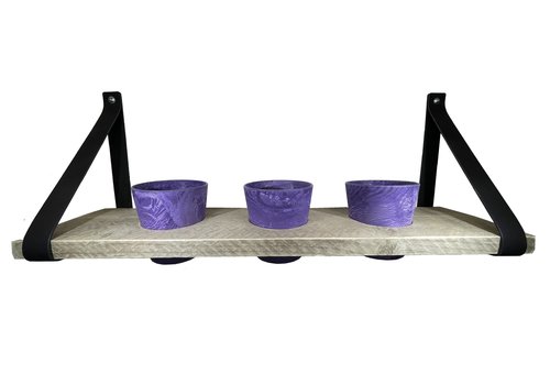 Scotts Bluf Kruidenrek met paarse potjes. Scotts Bluf Kruidenrek met paarse potjes.