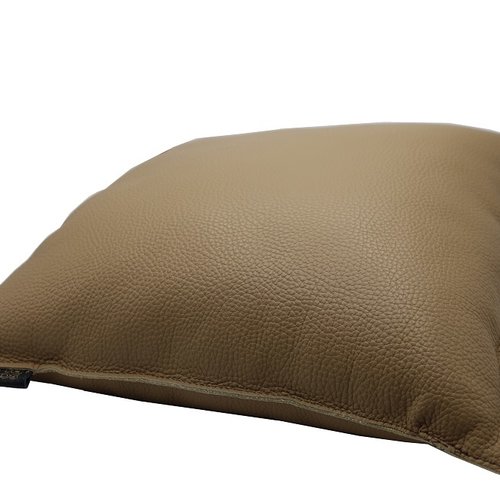 Sierkussen van echt Taupe leer. 