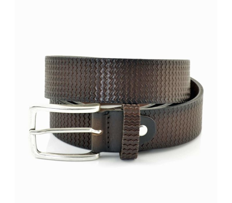 Bruine casual riem met golfprint over de gehele riem.