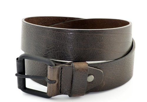 Cornerstone stoere 3.5cm brede jeans riem met een gave structuur. Cornerstone stoere 3.5cm brede jeans riem met een gave structuur.
