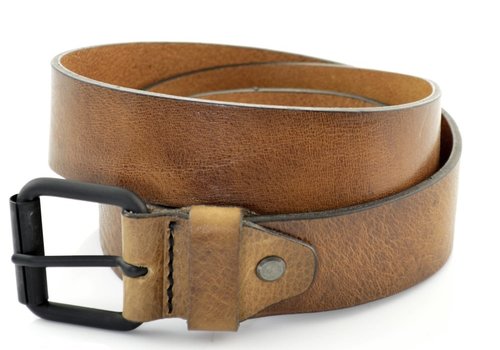 Cornerstone stoere 3.5cm brede jeans riem met een gave structuur. Cornerstone stoere 3.5cm brede jeans riem met een gave structuur.