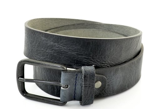 Cornerstone Blauw grijze 3,5 cm brede riem met hoogwaardig gekreukt leer. Cornerstone Blauw grijze 3,5 cm brede riem met hoogwaardig gekreukt leer.