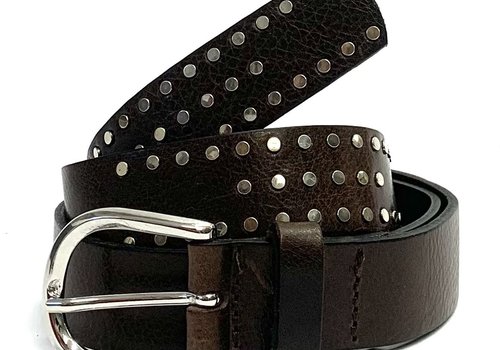 Joss riemen Joss mode 3 cm riem met zilveren studs. Joss riemen Joss mode 3 cm riem met zilveren studs.