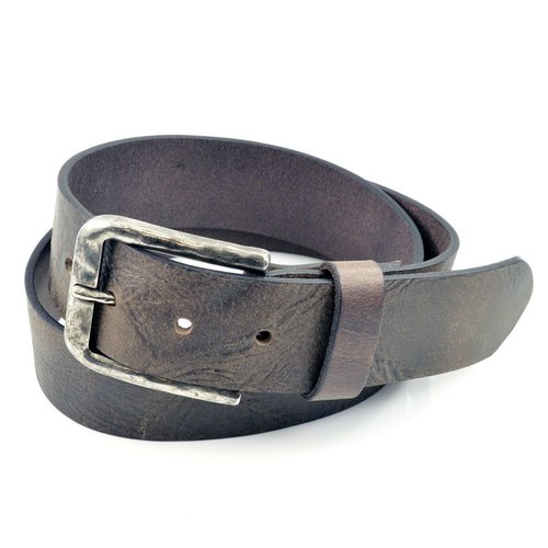 Bruin kreuk leer riem. 