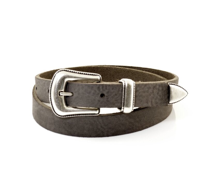 2cm brede bruine kinderriem van kidzzbelt . Speelse riem met een western lintje.