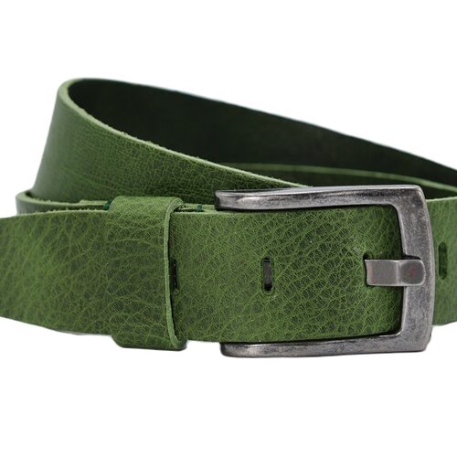 Stoere groene riem met een vierkante zwarte gesp. 