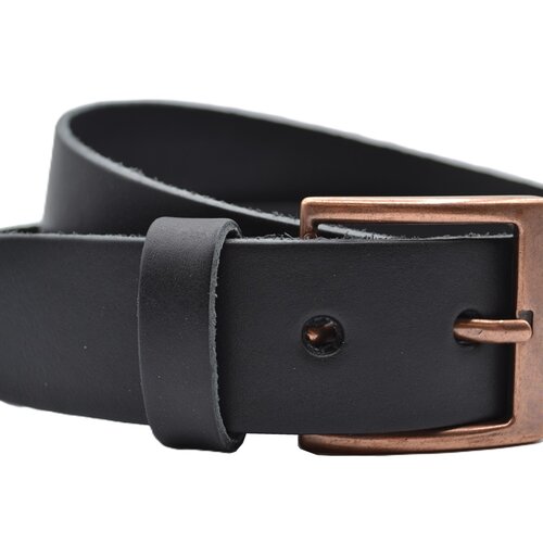 Zwarte Italiaans volnerf lederen riem met bronzen gesp. 