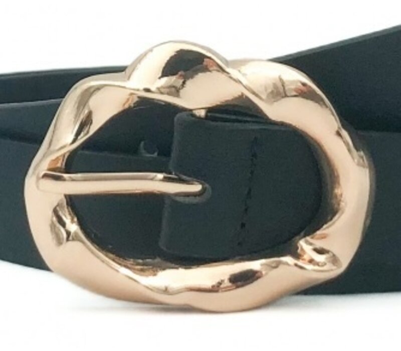 Joss Mode zwarte 2.5cm brede vegan leer riem met gouden gesp .