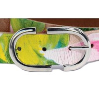 3 cm brede riem met kleurrijke bloemenprint. Echt Nederlands krakkelee leer.