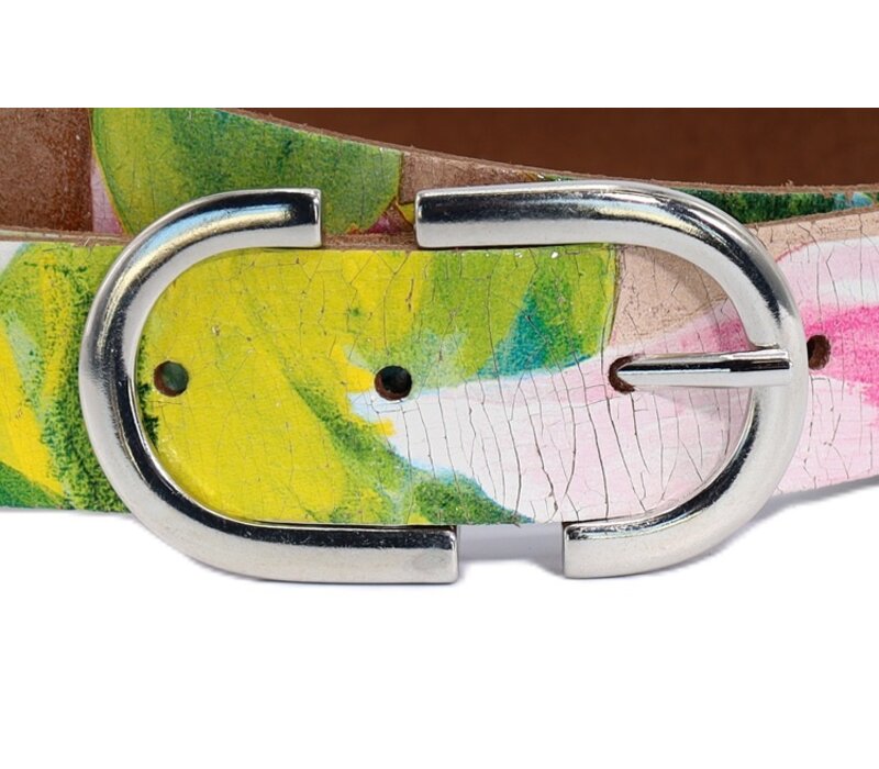 3 cm brede riem met kleurrijke bloemenprint. Echt Nederlands krakkelee leer.