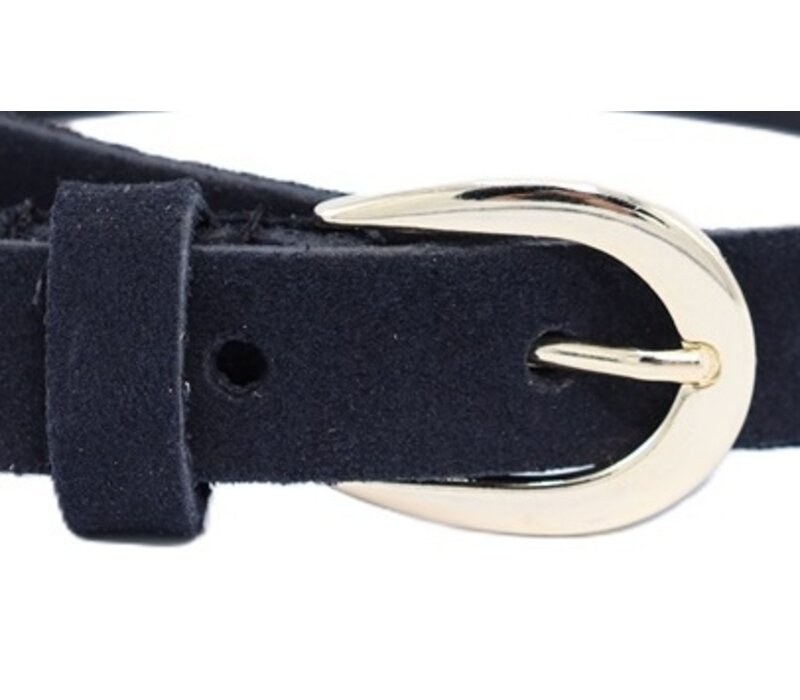 Joss Mode zwarte 2 cm brede riem afgewerkt met gouden gesp.