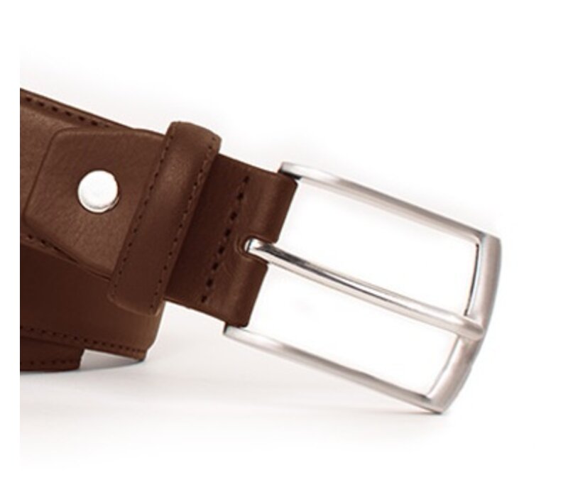Kwalitatief hoogwaardige Tresanti riem van Italiaans bruin leer.