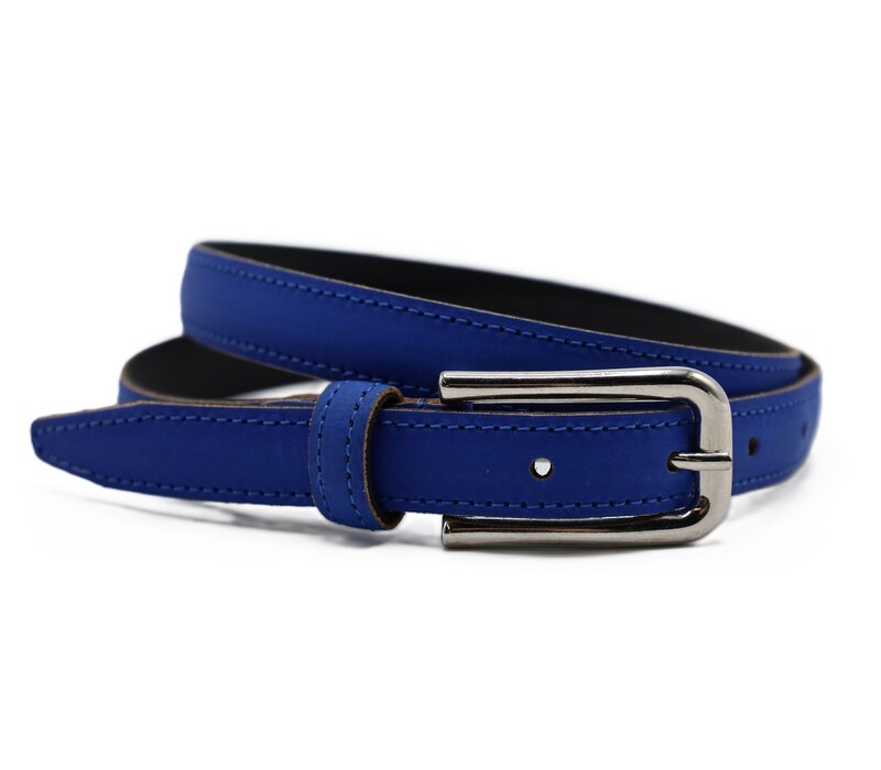 Kobalt blauwe Italiaans  leren damesriem. 2cm breed en in kleur rondgestikt.