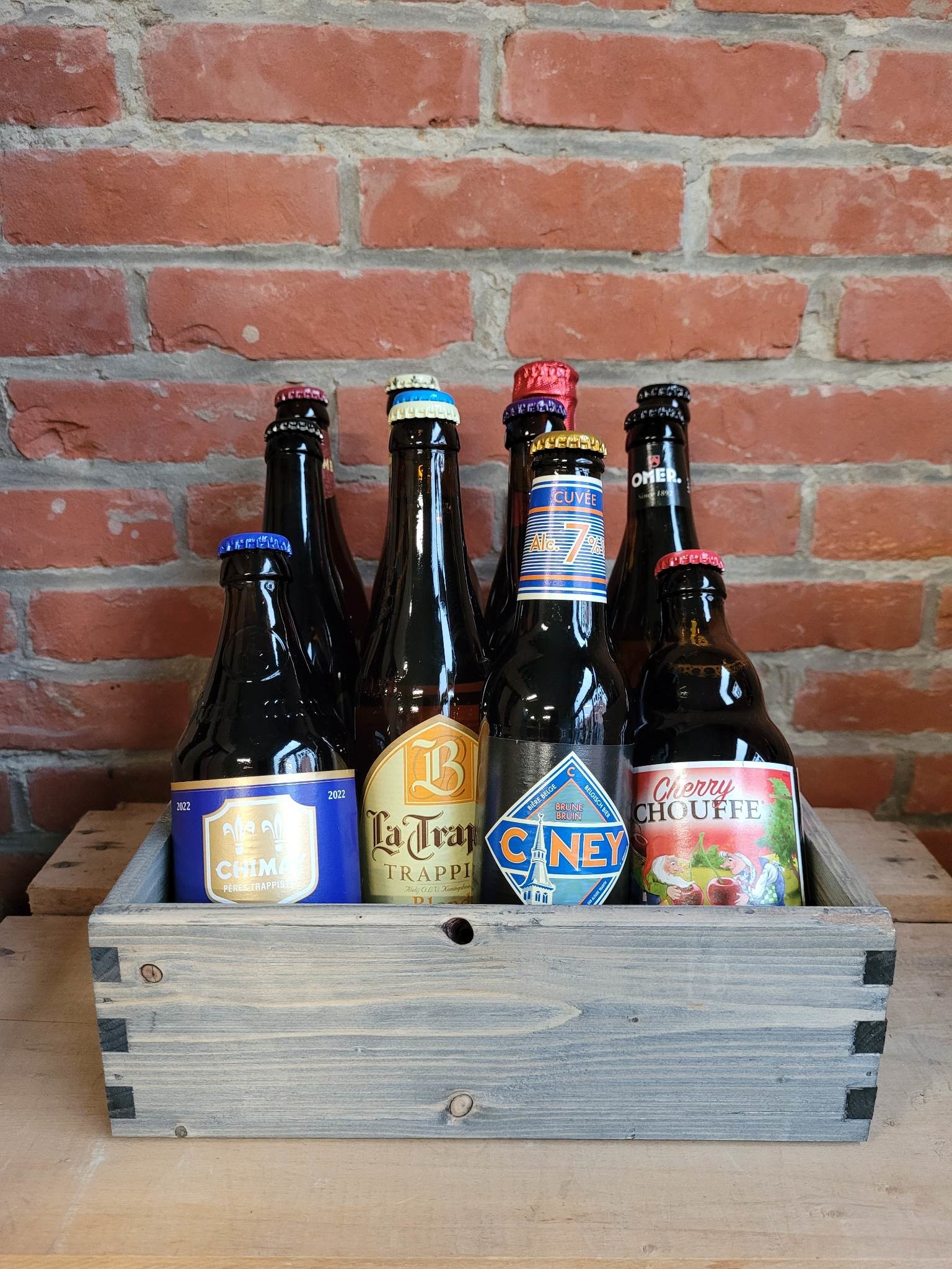 WOODEN BOX ANTIQUE MEDIUM MIX BEERS