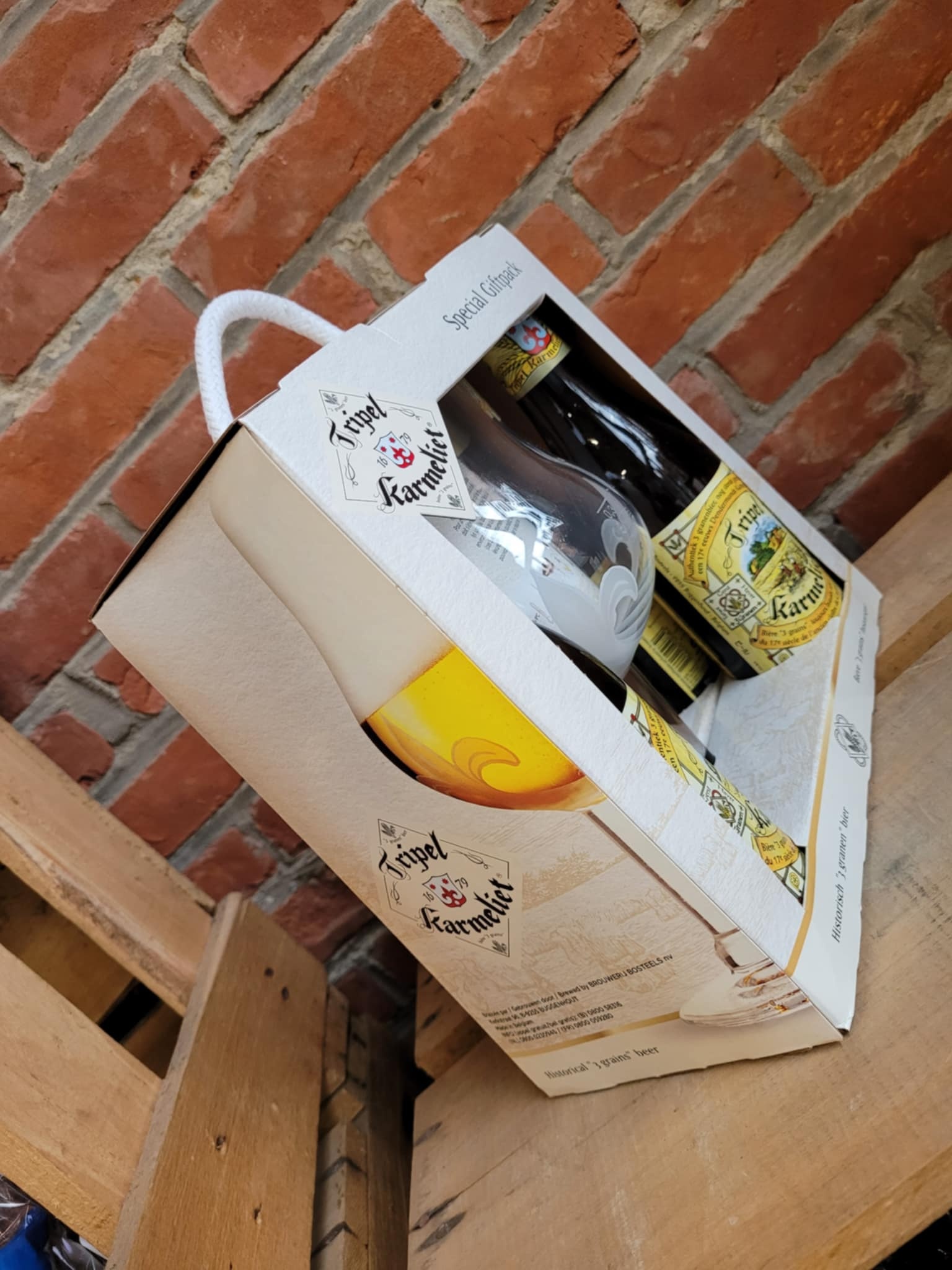 KARMELIET GESCHENK 4X33 CL + GLAS