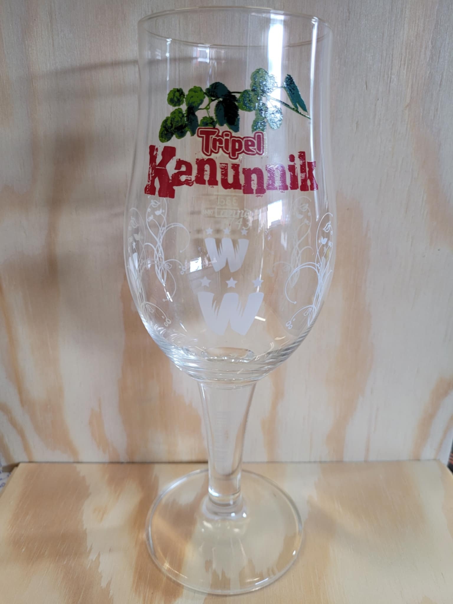 KANUNNIK GLAS