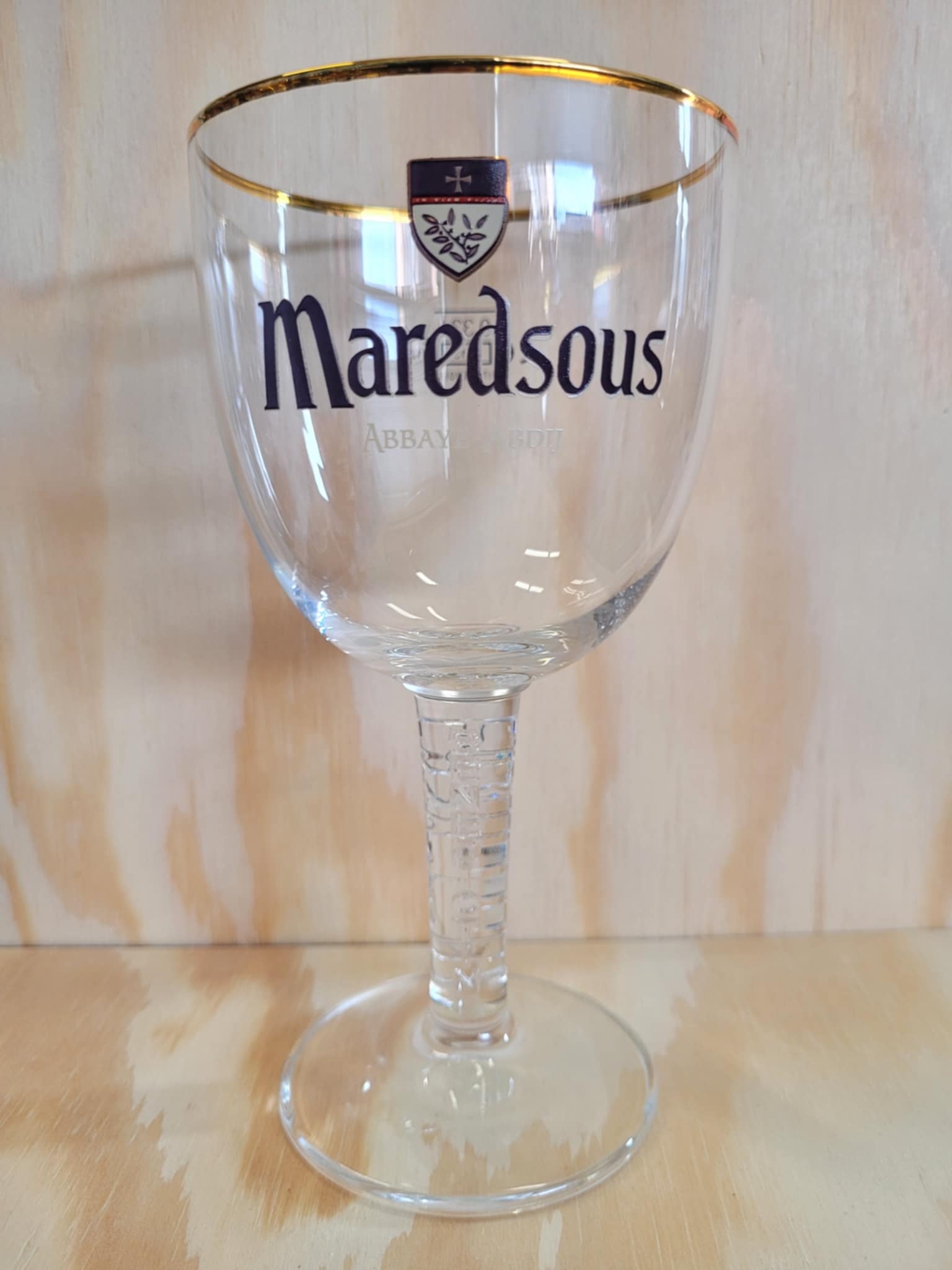 MAREDSOUS GLASS