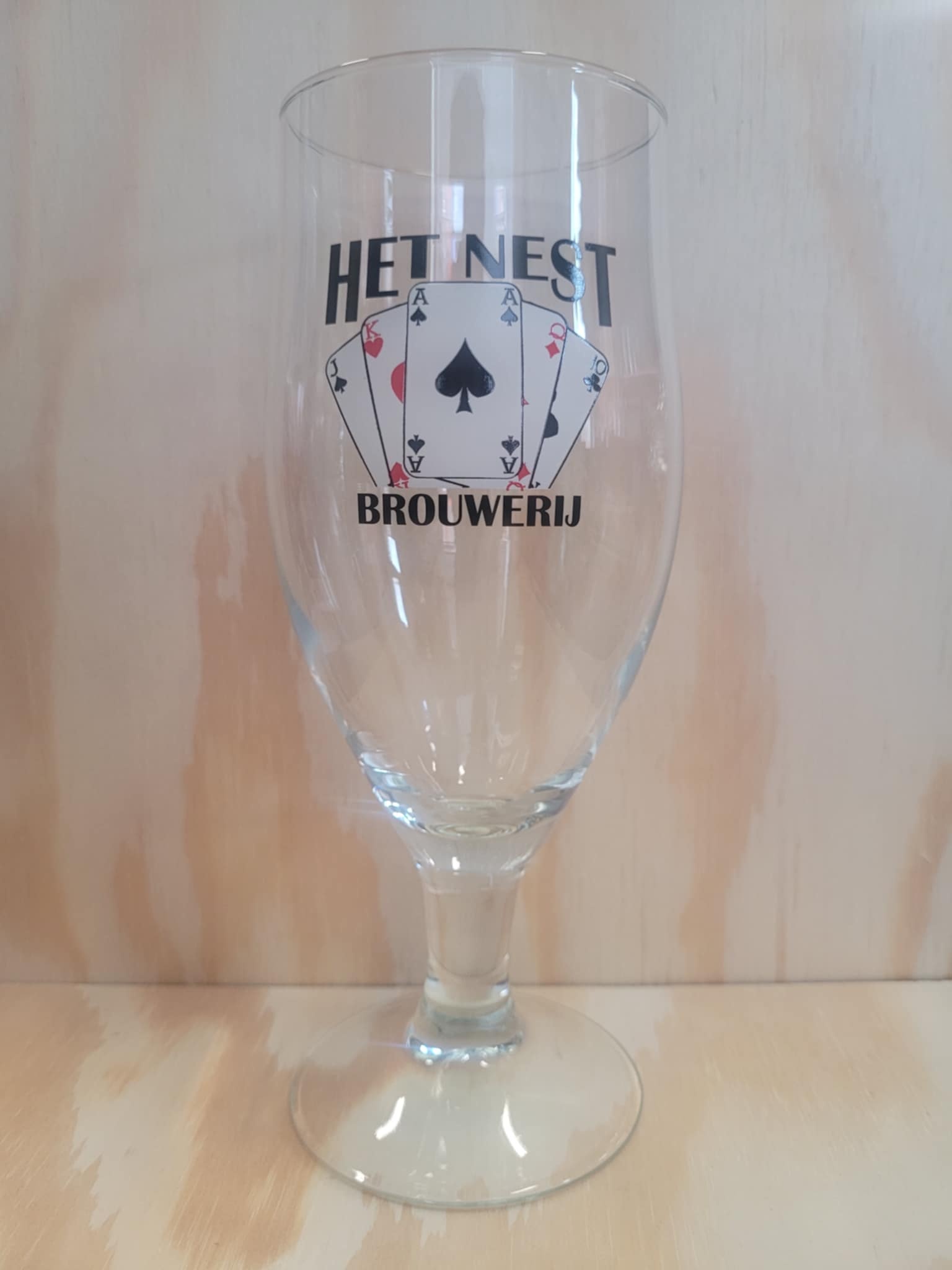 NEST GLASS
